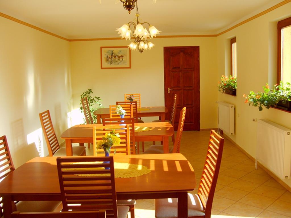 Szuts Panzio Bed & Breakfast Fertorakos Luaran gambar